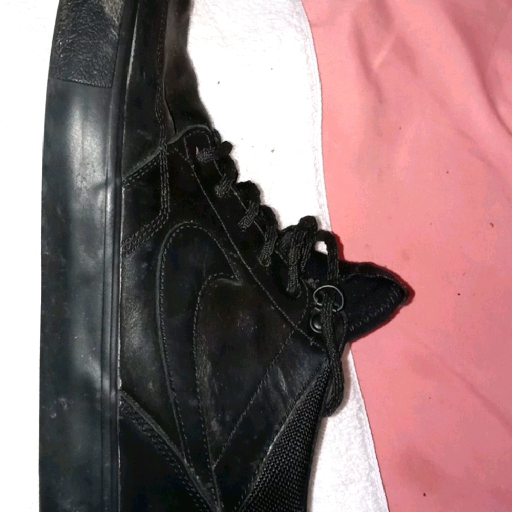 Black leather portmore mids
